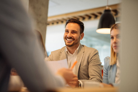 企业热情对工作有热情照片