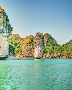 越南下龙湾湾美丽的日落景观图片