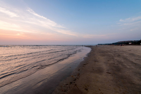 在日落海景观