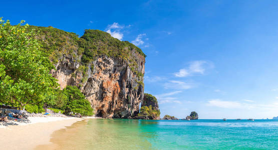 泰国甲米, 夏日的奥南海滩全景