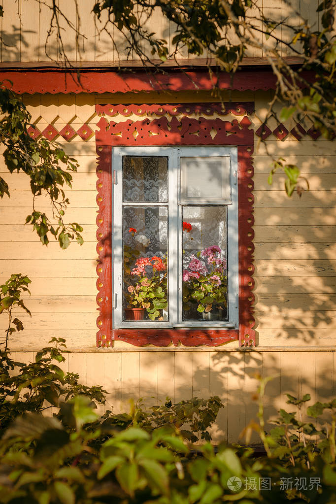 欧洲windows木制的百叶窗老房子纹理户外外观