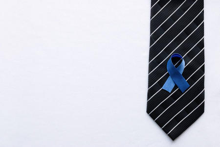 蓝丝带捆住如前列腺癌的象征