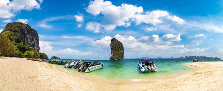 波达岛全景, 泰国在夏季的一天