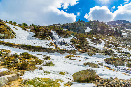 在岩石阿尔卑斯山的雪, 弗鲁拉巴斯, 达沃斯, 格劳布登瑞士