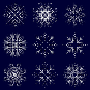 向量收集艺术冰抽象水晶雪片隔绝在背景作为冬季12月装饰组或集合。冰或霜冻美丽的明星饰品剪影或季节艺术
