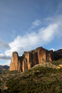 Riglos 山，称为 Mallos de Riglos Riglos 西班牙阿拉贡自治区韦斯卡省