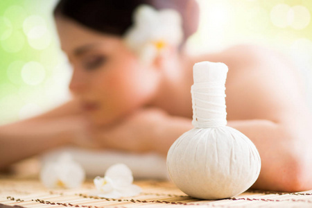 年轻的天然女子spa 按摩照片 正版商用图片0txypk 摄图新视界 年轻的天然女子spa 按摩照片 正版商用图片0txypk 摄图新视界