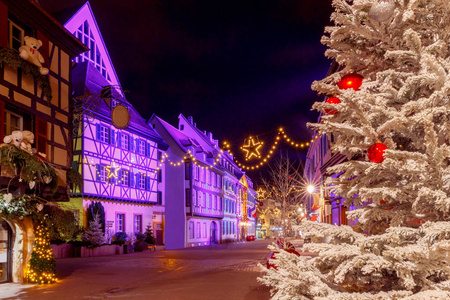 法国城市斯特拉斯堡圣诞前夜照片