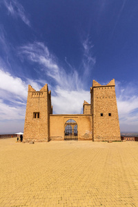 名叫 Kasbah Ras el艾因，在 Asserdoun，贝尼 Mellal 省的堡垒