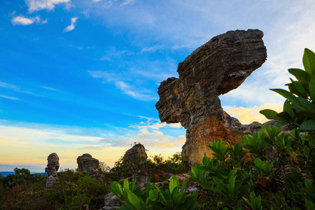 惊人的形状的岩石在 Pa 华欣阿公岩国家公园，泰国