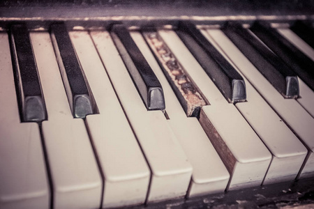古钢琴的键盘
