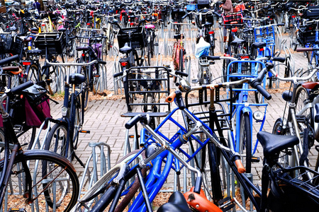 阿姆斯特丹的自行车机架