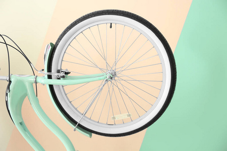 两个轮子的自行车图片