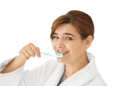 清洁牙齿的女高管