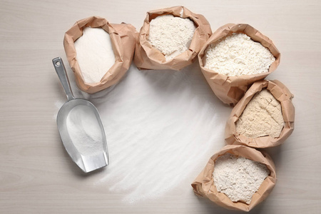 不同类型的面粉照片