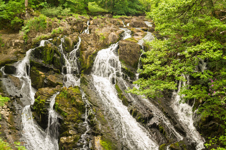 的瀑布，瀑布在北威尔士的一部分