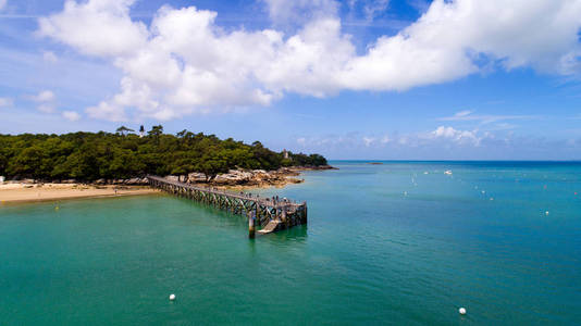 在 Noirmoutier 岛拉普拉 des 贵妇的航拍照片