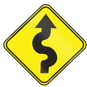 道路标志使用在乌拉圭系列的曲线第一次向右