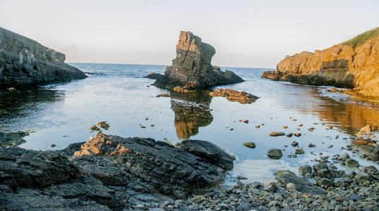 沙滩海岸与岩石的应用前景