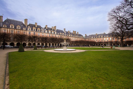 Place des Vosges 巴黎