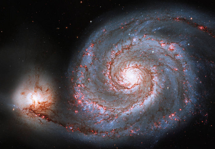 旋涡星系。螺旋星系 M51 或 Ngc 519