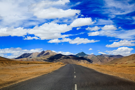 大路向山，Leh，拉达克，印度