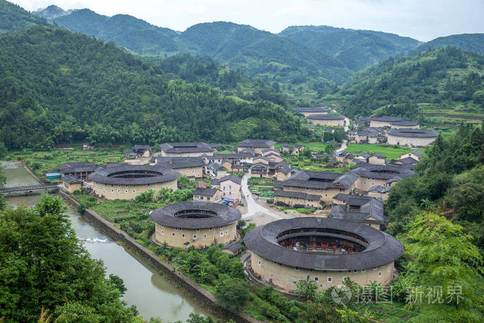 中国土楼群集在中国福建的鸟瞰图