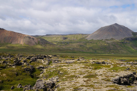 在 Budir，冰岛的美丽景观