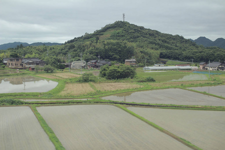 从火车在山口农场视图