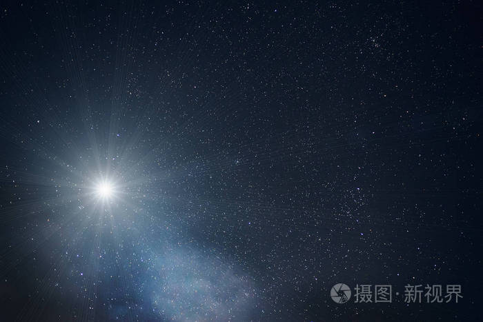 有很多星星在夜空中的一颗大明星照片-正版商用图片0u9fuy-摄图新视界
