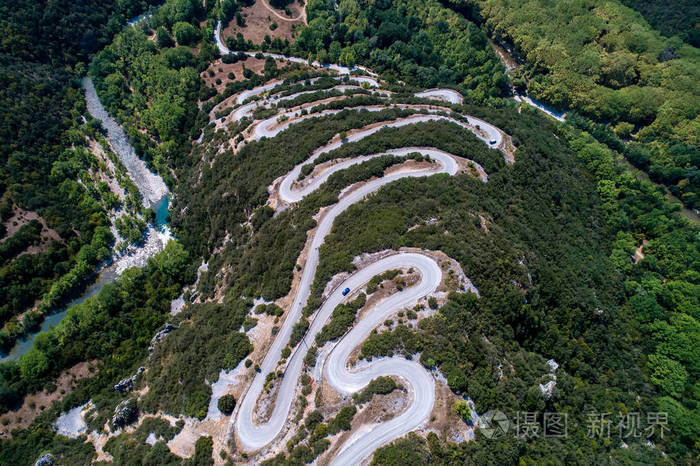 与许多曲折的道路,在 epiru 省的鸟瞰图