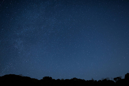 在夜晚的天空的星星