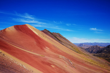 七色彩虹山。