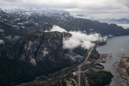 Squamish 期间上午多云