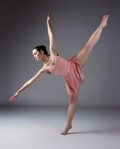 女芭蕾舞演员