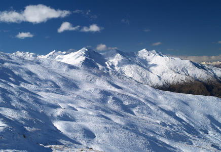 三峰山滑雪场