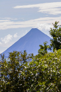 在距离阿雷纳尔火山