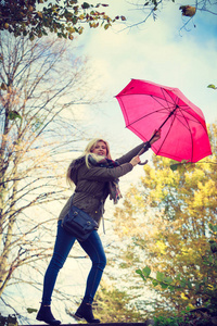 女人用的伞，大风公园散步