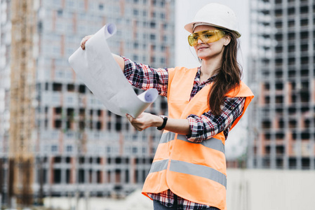 一项计划的建筑师女人。建筑的概念