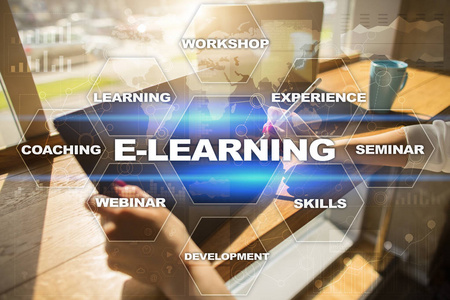 E学习在虚拟屏幕上。互联网教育概念