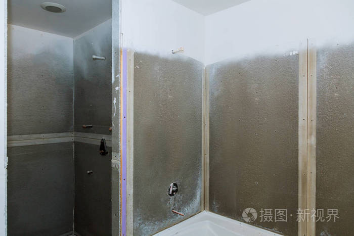 浴室装修新公寓 管道 水龙头 水和下水道的修理和安装照片 正版商用图片0ufz1j 摄图新视界