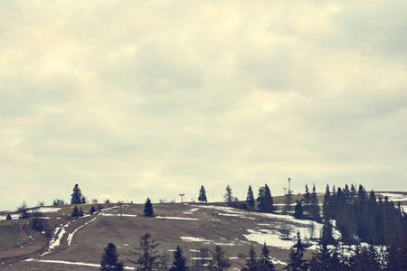 冬天风景在山里。喀尔巴阡山