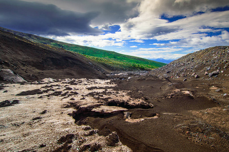 火山景观。Avachinsky 火山活跃的堪察加半岛火山。俄罗斯, 远东