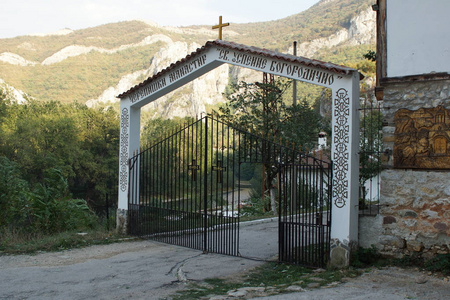 假定的中世纪 Cherepish 修道院, Vratsa 区域, 保加利亚