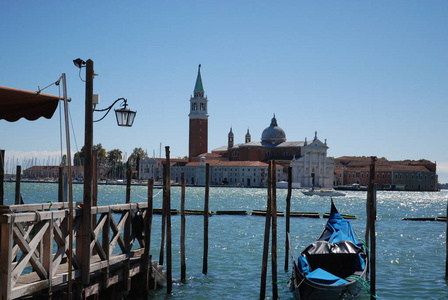 小船在水在威尼斯