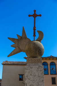 美丽的雕塑在一个小西班牙村庄圣圣埃斯泰夫巢穴 Bas