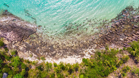 鸟瞰海景及沙滩