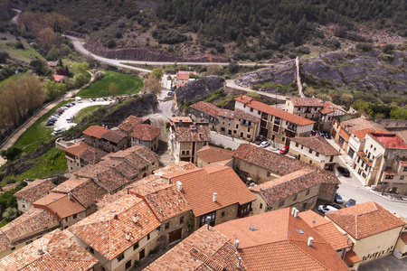 乌戈查韦斯弗里亚斯的村庄, 在布尔戈斯, 卡斯蒂利亚 y 里昂。西班牙。古老和中世纪建筑学与城堡