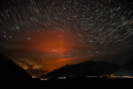 路山星轨道夜