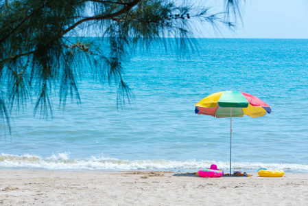 夏天海沙滩图片